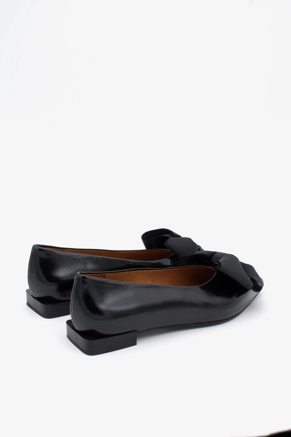 Angel Alarcon Black Big Bow Pump|24631530N
