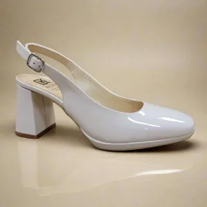 FLUCHOS - Karla in Off White & Black Patent