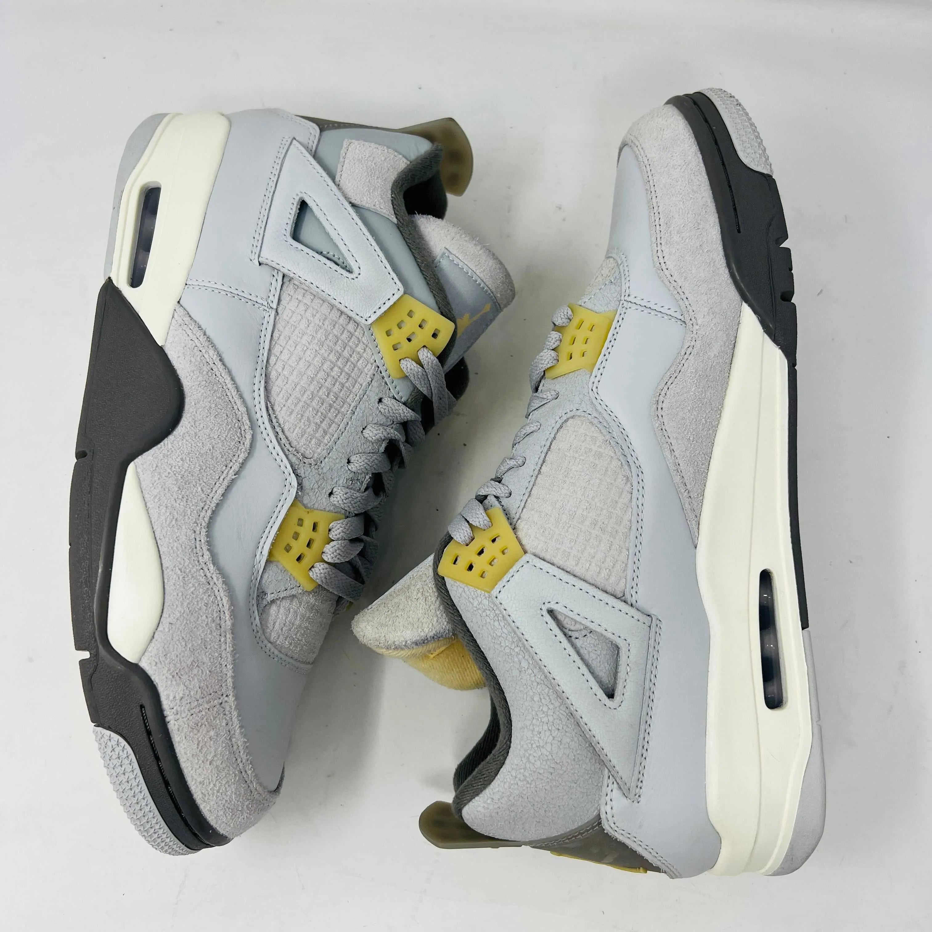 Jordan 4 Retro SE Craft Photon Dust