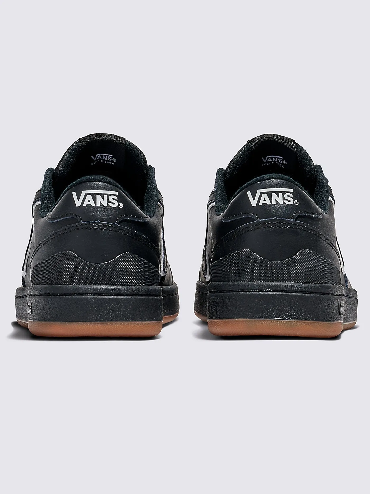 Lowland 2.0 Black/Black/White Shoes