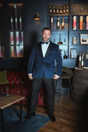 Navy Dinner Suit Party Look