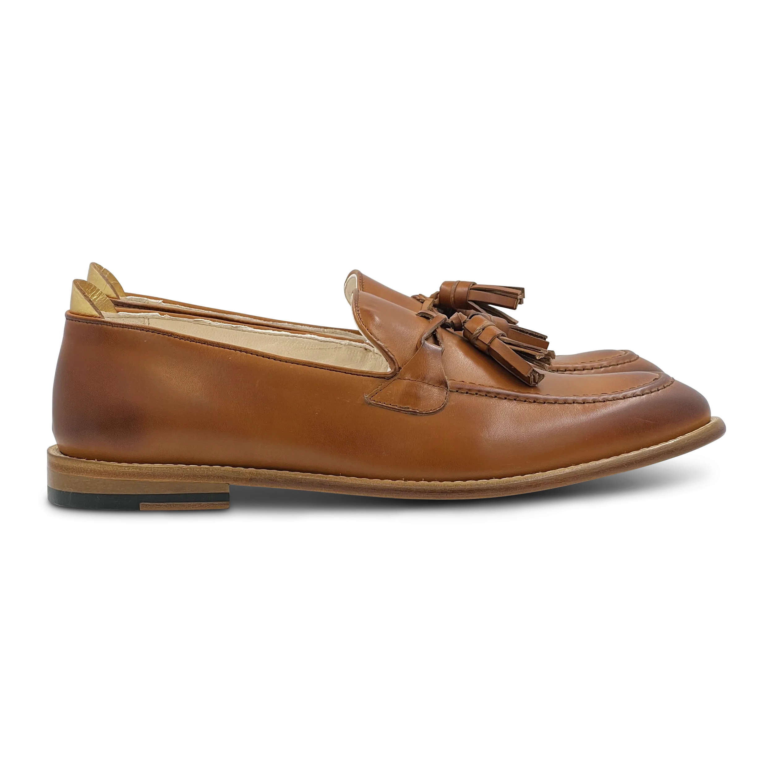 Oscar in Tan with Tassel