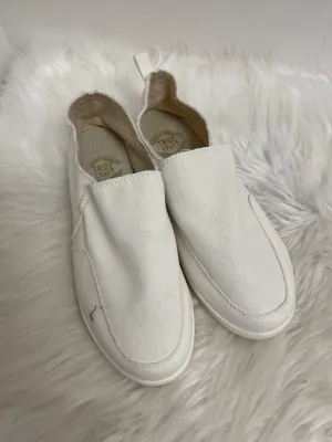 White Shoes Flats True Craft, Size 6.5